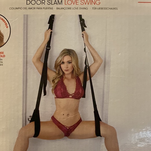 Door swing - Picture 3 of 5